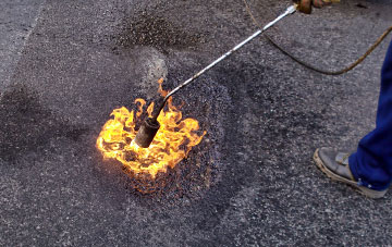 Upton Scudamore flat roofing repairs